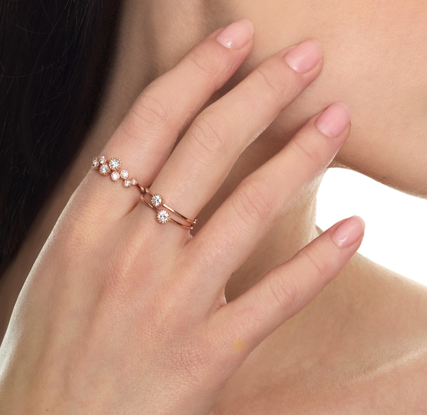 Anello con castone milligranato e diamante 0,10 ct.